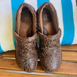 boc Brown and Black Patterned Women's Shoes